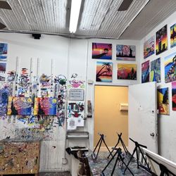 Painting Lounge