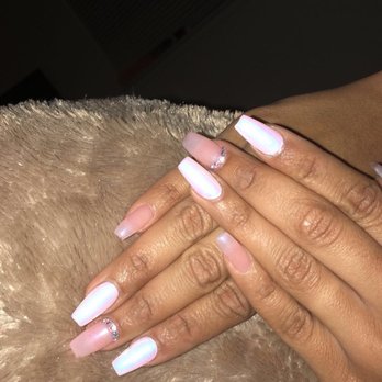 Classy Nail Spa - Vanny and another lady hooked up my nails! - Nail Salons Near Me - Alameda, California