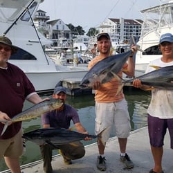 E-Fishinsea Sport Fishing Charters - Happy clients with Yellowfin Tuna And Mahi Mahi