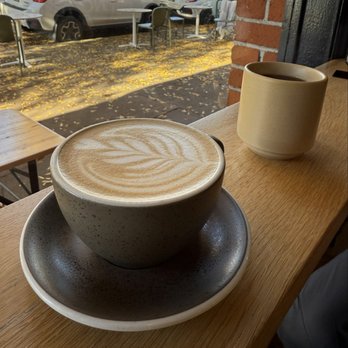 Mast Coffee - Oat latte and filtered coffee - Coffee & Tea Near Me - Sacramento, California