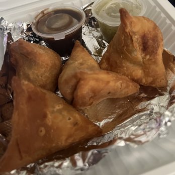 Curry India Bistro - Vegetable Samosa - Indian Near Me - Diamond Bar, California Curry India Bistro - Vegetable Samosa - Indian Near Me - Diamond Bar, California