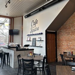 Cafe On the Square - Entry