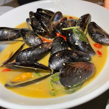 Alleia - Steamed Mussels - Italian Near Me - Chattanooga, Tennessee