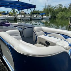 Beach Bum Boat Rentals - Key Largo Pontoon boat