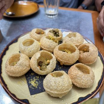 Cinnamon Bazaar - Pani puri - Indian Near Me - Covent Garden, XGL