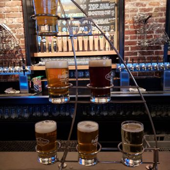 Full Sail Brew Pub - Pubs Near Me - Hood River, Oregon Full Sail Brew Pub - Pubs Near Me - Hood River, Oregon