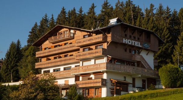 Chalet Hôtel Alpen Valley by null