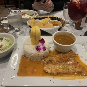 La Cabaña Restaurant & Lounge - Garlic salmon - Caribbean Near Me - Brentwood, New York