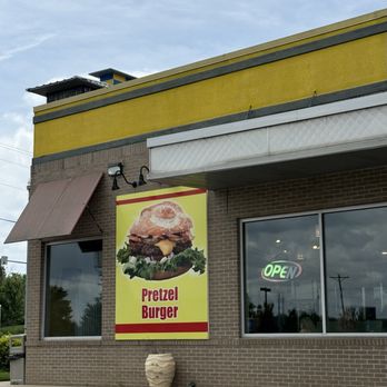Pretzel Stop - Exterior view - Pretzels Near Me - Saint Peters, Missouri