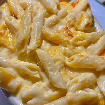Maison Pickle - Small Classique Mac and Cheese - Cocktail Bars Near Me - New York, New York
