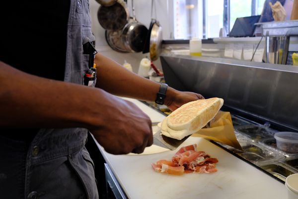 Luisa's Artisanal Street Food by null