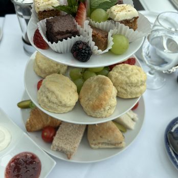 McFarland House - Afternoon Tea - Tea Rooms Near Me - Niagara-on-the-Lake, Ontario McFarland House - Afternoon Tea - Tea Rooms Near Me - Niagara-on-the-Lake, Ontario