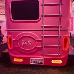 World  of Barbie - The camper