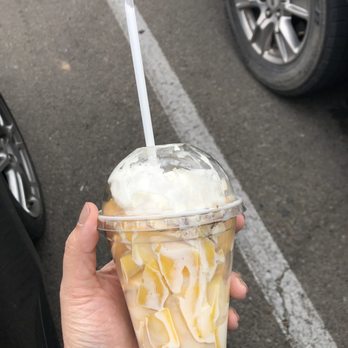 Paleteria Michoacana El Paraiso - Mango con Crema - Ice Cream & Frozen Yogurt Near Me - Albuquerque, New Mexico