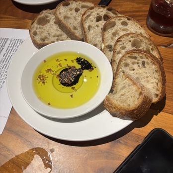 Sycamore - Bread service - New American Near Me - Columbia, Missouri
