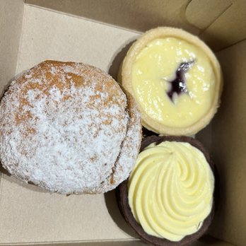 Eve's Temptations - Bakeries Near Me - Toronto, Ontario