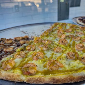 Loco Lobster - Shrimp Curry Pizza - Pizza Near Me - Brooklyn, New York Loco Lobster - Shrimp Curry Pizza - Pizza Near Me - Brooklyn, New York