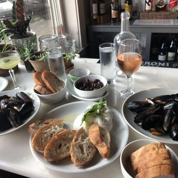 Verde - Mussels, burrata, and olives. All amazing. - Pizza Near Me - Baltimore, Maryland Verde - Mussels, burrata, and olives. All amazing. - Pizza Near Me - Baltimore, Maryland