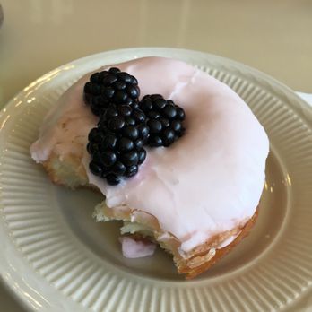 Caffè d’Amore - Berry Vegan donut from Relish! - Coffee & Tea Near Me - Pittsburgh, Pennsylvania
