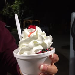 Jerry's Custard - Sundae