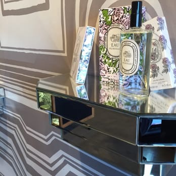 Diptyque Larchmont - Special Scent | Rosafolia | @ Diptyque - Cosmetics & Beauty Supply Near Me - Los Angeles, California Diptyque Larchmont - Special Scent | Rosafolia | @ Diptyque - Cosmetics & Beauty Supply Near Me - Los Angeles, California