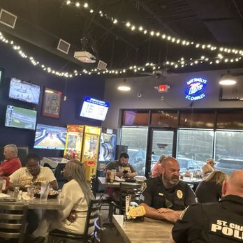 Mattingly's Sports Bar & Grill - Room - American Near Me - Florissant, Missouri Mattingly's Sports Bar & Grill - Room - American Near Me - Florissant, Missouri