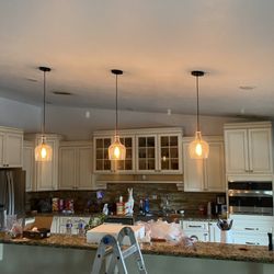 Amazon Assemblers - Interior light installation