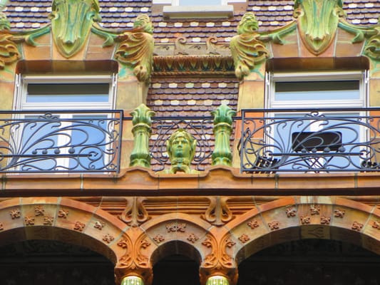 Lavirotte Building by null