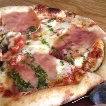 Pirilo - Pesto and ham pizza - Italian Near Me - San Juan, Puerto Rico Pirilo - Pesto and ham pizza - Italian Near Me - San Juan, Puerto Rico