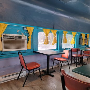 El Niño - Inside (in winter) - Salvadoran Near Me - Ketchum, Idaho
