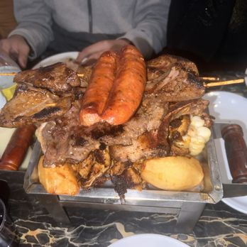 La Caravana Elizabeth - Parrilla - Peruvian Near Me - Elizabeth, New Jersey La Caravana Elizabeth - Parrilla - Peruvian Near Me - Elizabeth, New Jersey