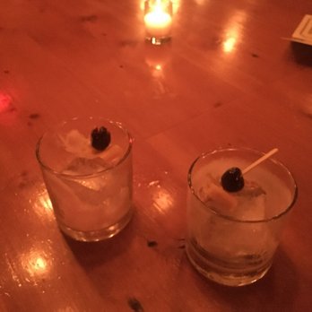 The Richmond Bar - Empty! - American Near Me - Portland, Oregon