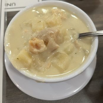 Union River Lobster Pot - New England Clam Chowder - Seafood Near Me - Ellsworth, Maine Union River Lobster Pot - New England Clam Chowder - Seafood Near Me - Ellsworth, Maine