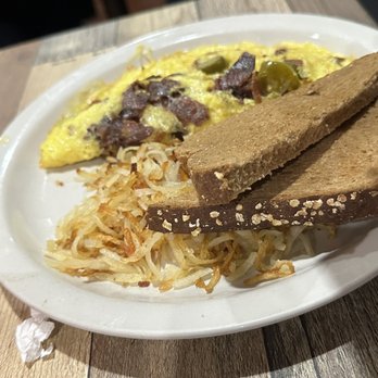 Daisy Mae’s - Build your own omelet - Breakfast & Brunch Near Me - New Orleans, Louisiana Daisy Mae’s - Build your own omelet - Breakfast & Brunch Near Me - New Orleans, Louisiana