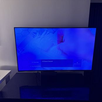 JW Marriott Washington, DC - Poor tv tried its best - Hotels Near Me - Washington, DC, District of Columbia