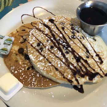 808 Grindz Cafe - Short stack choc chip! - Cafes Near Me - Lahaina, Hawaii