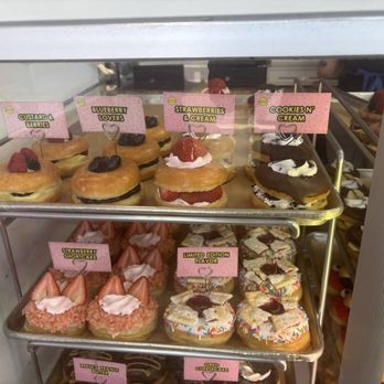 Colorado Donuts - Doughnut with fruit - Donuts Near Me - Los Angeles, California
