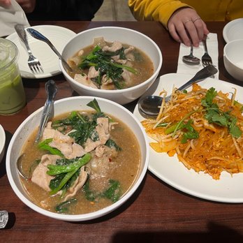 Papa’s Thai Cafe - Hand Pulled Noodle Pork Soup, Shrimp Pad Thai - Thai Near Me - San Luis Obispo, California Papa’s Thai Cafe - Hand Pulled Noodle Pork Soup, Shrimp Pad Thai - Thai Near Me - San Luis Obispo, California
