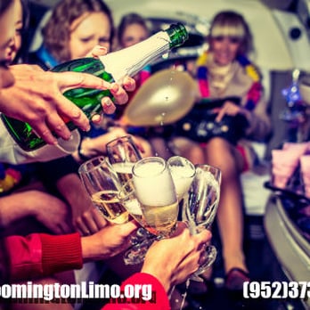 Bloomington Limo - Limos Near Me - Bloomington, Minnesota