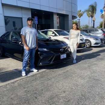 Astro Auto Group - Toyota Camry 2021 Hybrid from Astro Auto Group - Car Brokers Near Me - Van Nuys, California