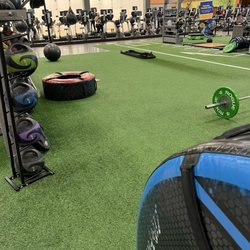 LA Fitness - Green area