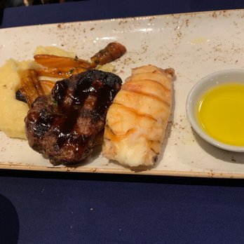 Narcoossee's - Surf and Turf with mashed potatoes - New American Near Me - Lake Buena Vista, Florida Narcoossee's - Surf and Turf with mashed potatoes - New American Near Me - Lake Buena Vista, Florida