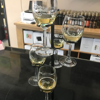 The Colony Meadery - Mead Flight - Meaderies Near Me - Allentown, Pennsylvania