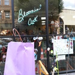 Bloomin' Art - Interesting shop