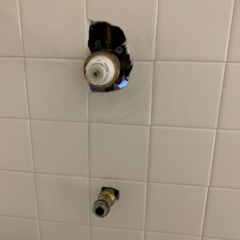 Nate's Plumbing - Tub valve and spout replaced. (New ones pictured) - Plumbing Near Me Nate's Plumbing - Tub valve and spout replaced. (New ones pictured) - Plumbing Near Me
