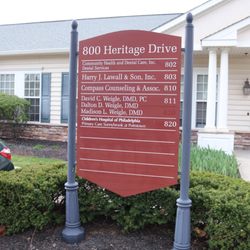 Community Health and Dental Care - 800 Heritage Drive building sign