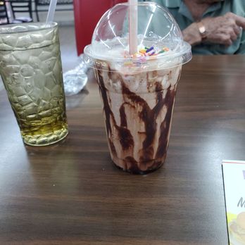 Epicentro Cafe - Milk shake - Cafeteria Near Me - Hialeah, Florida