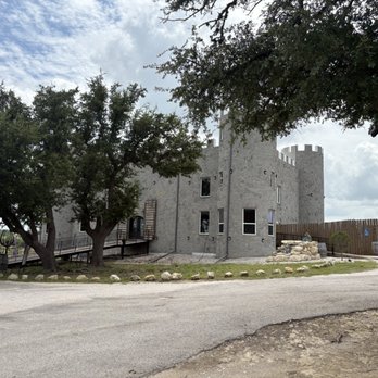 290 Wine Castle - Awesome! - Wine Tasting Room Near Me - Johnson City, Texas