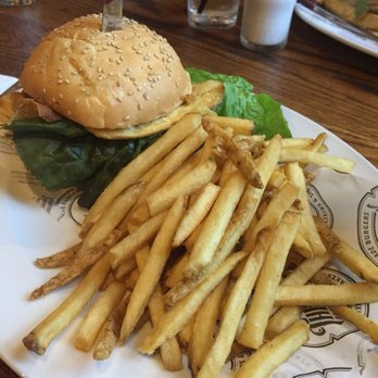The Fix Burger Bar - Burgers Near Me - Worcester, Massachusetts