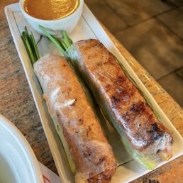 Nem nuong cuon